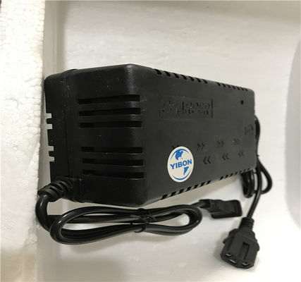 ABS貝を持つ普遍的な900W 24v 10a携帯用Lipoの充電器